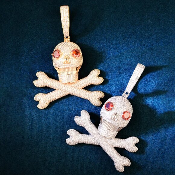 Iced Out Skull and Bones Drip Necklace Pendant with Rope Chain - Picture 5 of 8